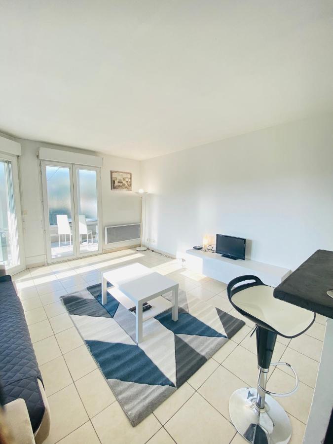 T2 Vue Dégagée Colline, à Pieds, 4 Pax Appartement